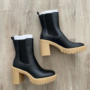 BRAND NEW/NEVER WORN Dolce Vita Coen H2O Boots in Black Leather